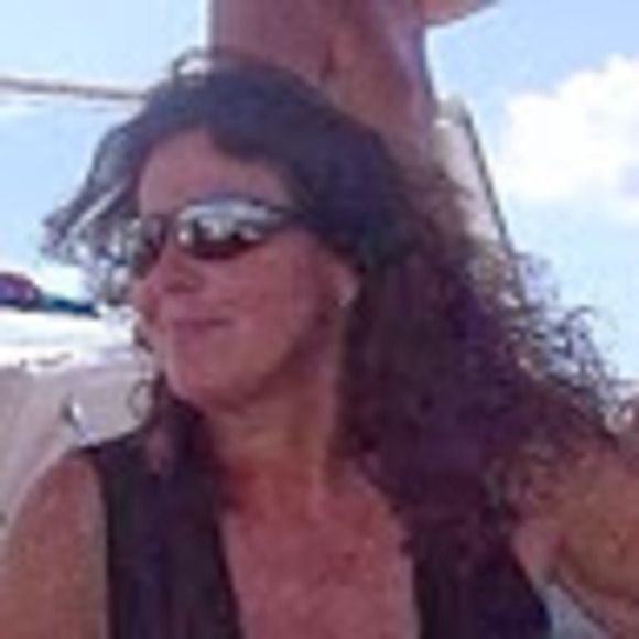 Meet your Posher, Doreen - Picture 1 of 1